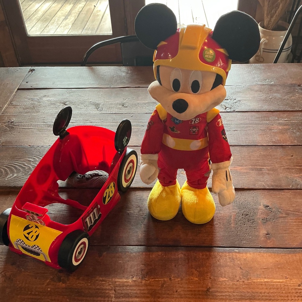Disney Jr Mickey And The Roadster Racers Racing Adventure Light/Sound/Talk Works - Picture 3 of 5